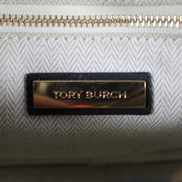 Tory Burch Women's Kira Chevron Small Camera Bag - Black - Picture 8 of 9